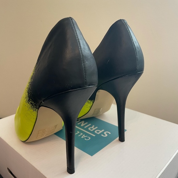 Yellow neon splash heels - Picture 3 of 4